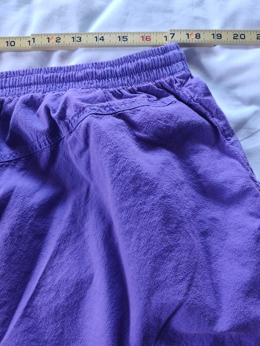 Bobbie Brooks Woman Capri's. Size 18W/20W. Elastic Waist. 18" Inseam. - Picture 6 of 8